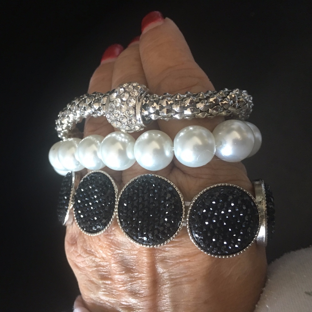 Set of 3 Ellen Tracy Stretch Bracelets Pearls Pave